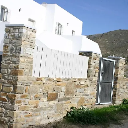 Persephone's Summer House Paros - 2br Garden Parasporos